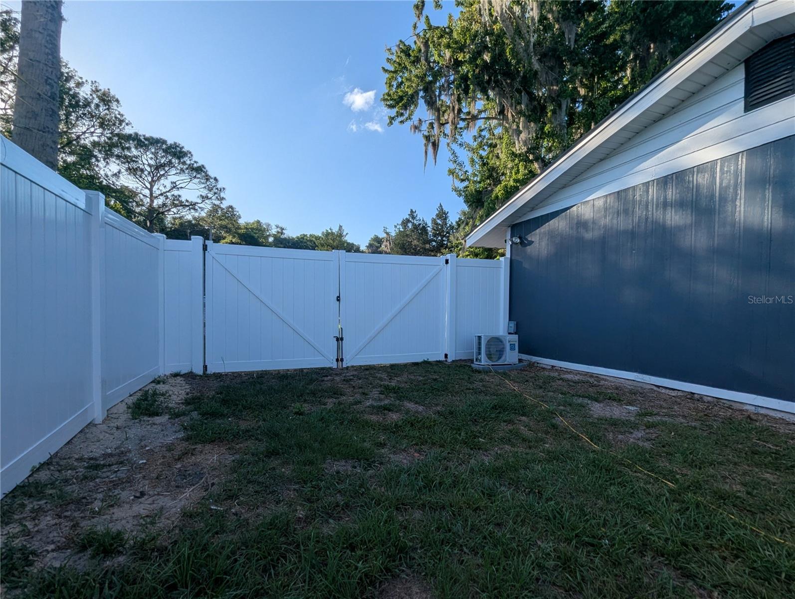 97 RISHER AVE, INGLIS, FL, 34449