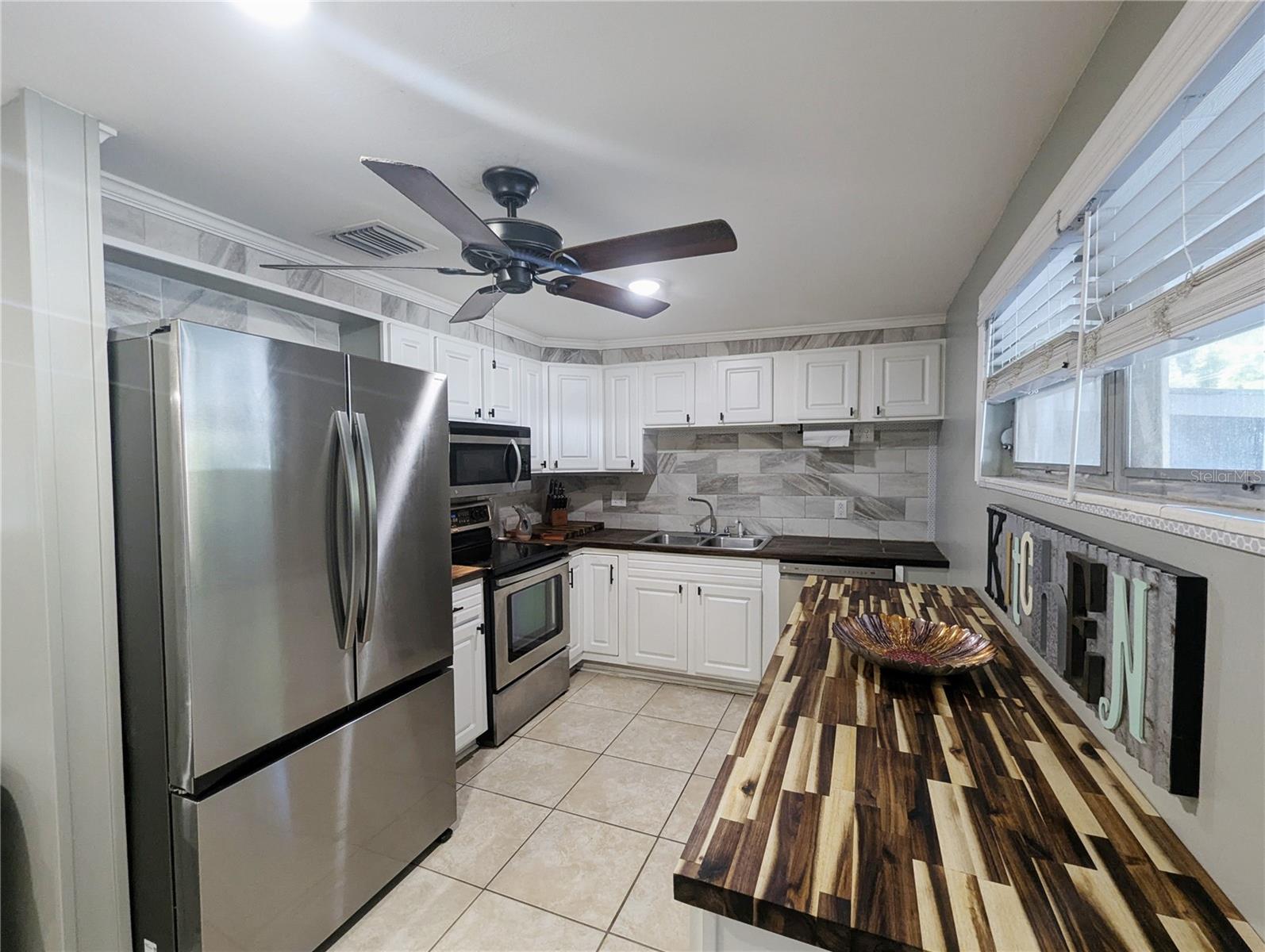 97 RISHER AVE, INGLIS, FL, 34449