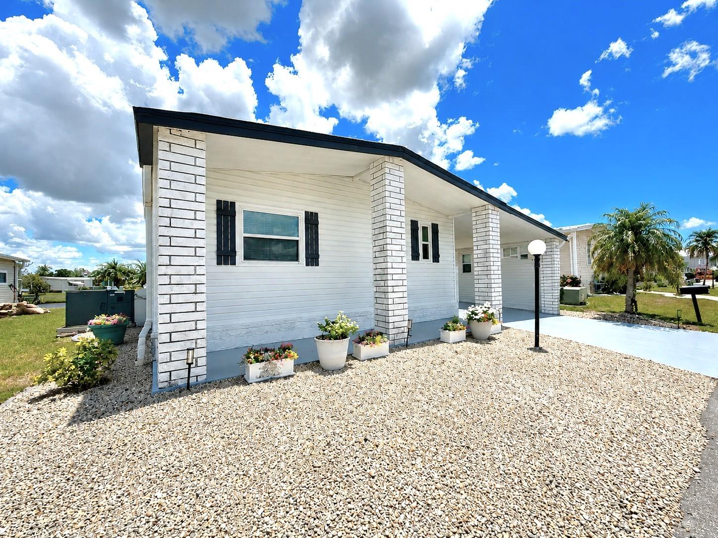 216 MARTINIQUE RD, NORTH PORT, FL, 34287