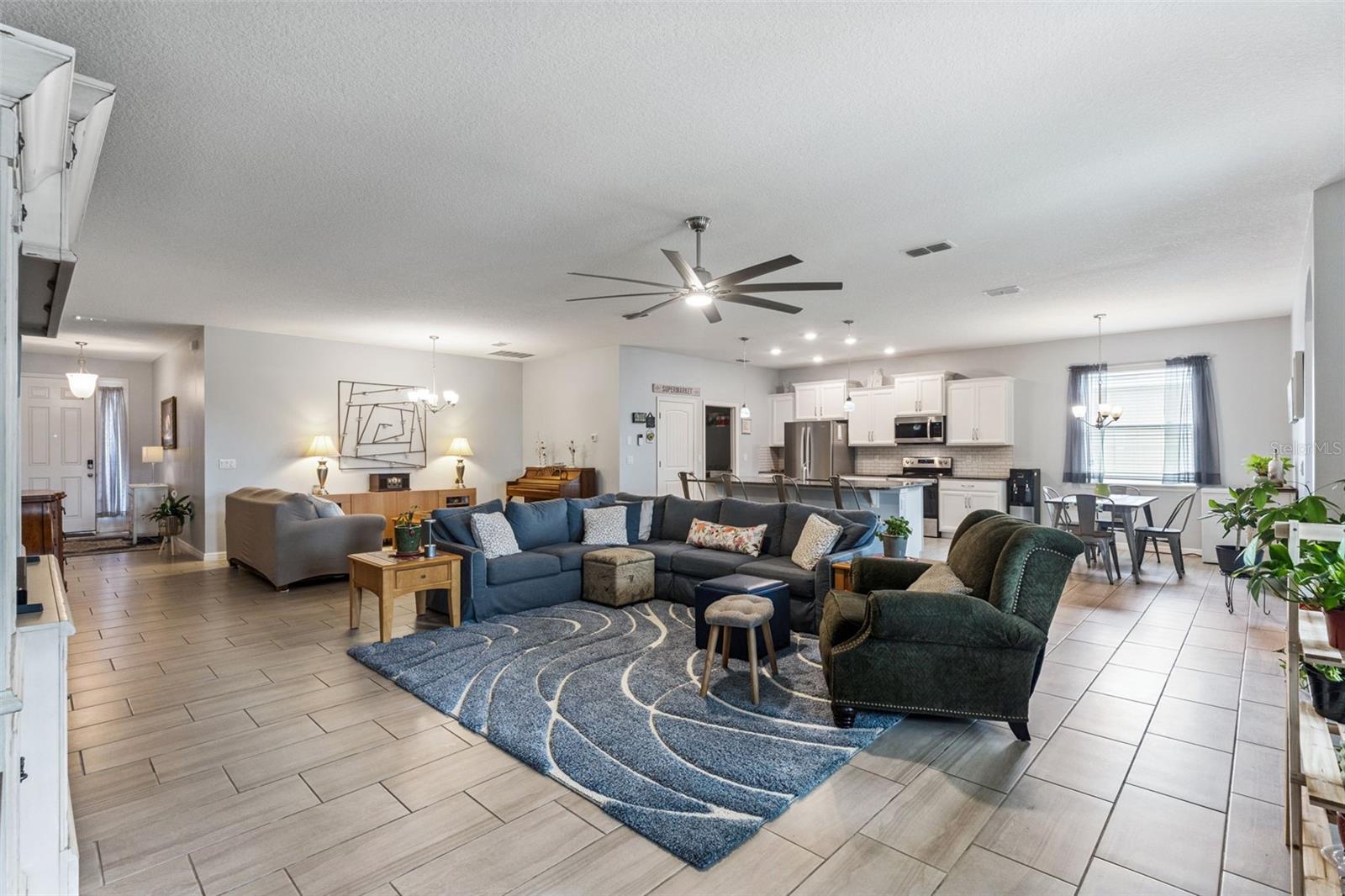 484 CAVESSON ST, APOPKA, FL, 32712