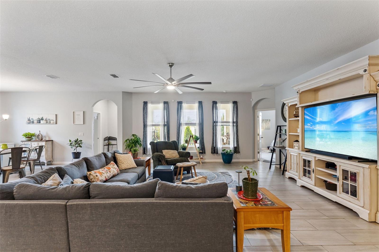 484 CAVESSON ST, APOPKA, FL, 32712