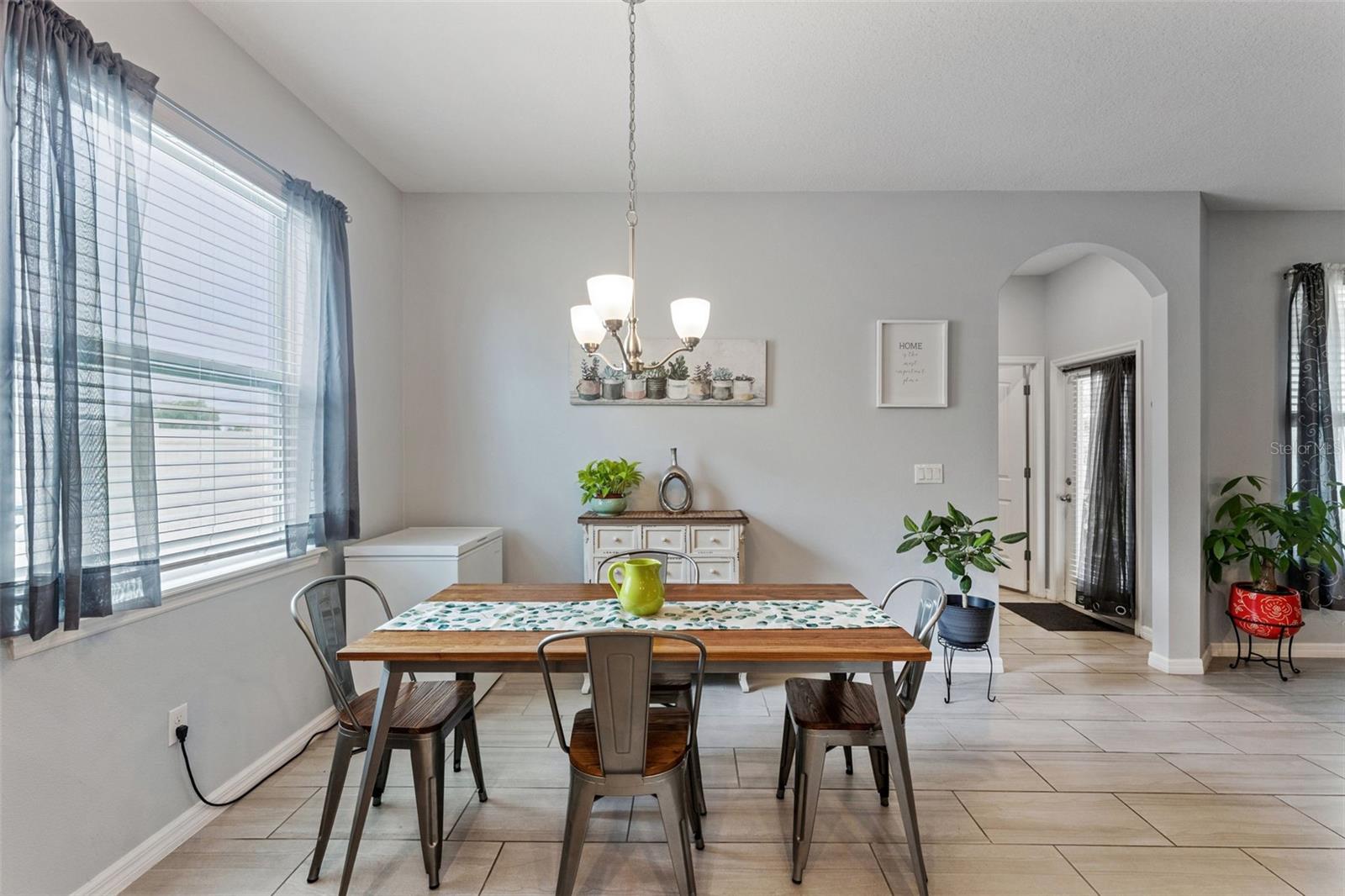 484 CAVESSON ST, APOPKA, FL, 32712