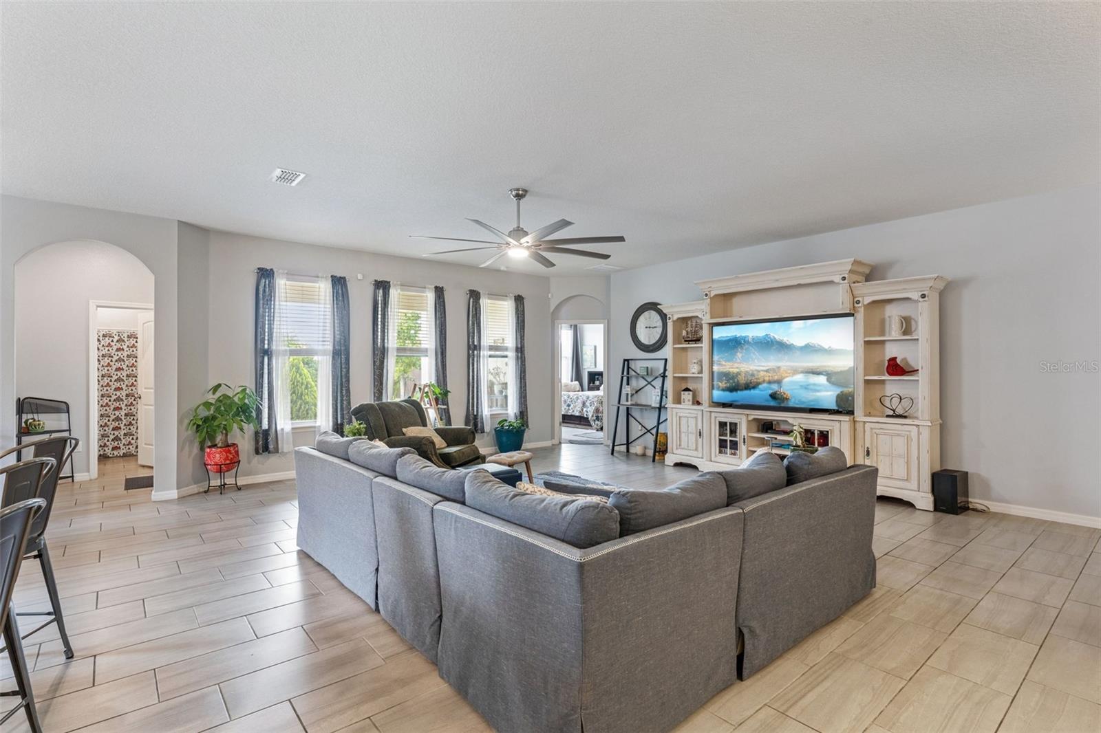 484 CAVESSON ST, APOPKA, FL, 32712