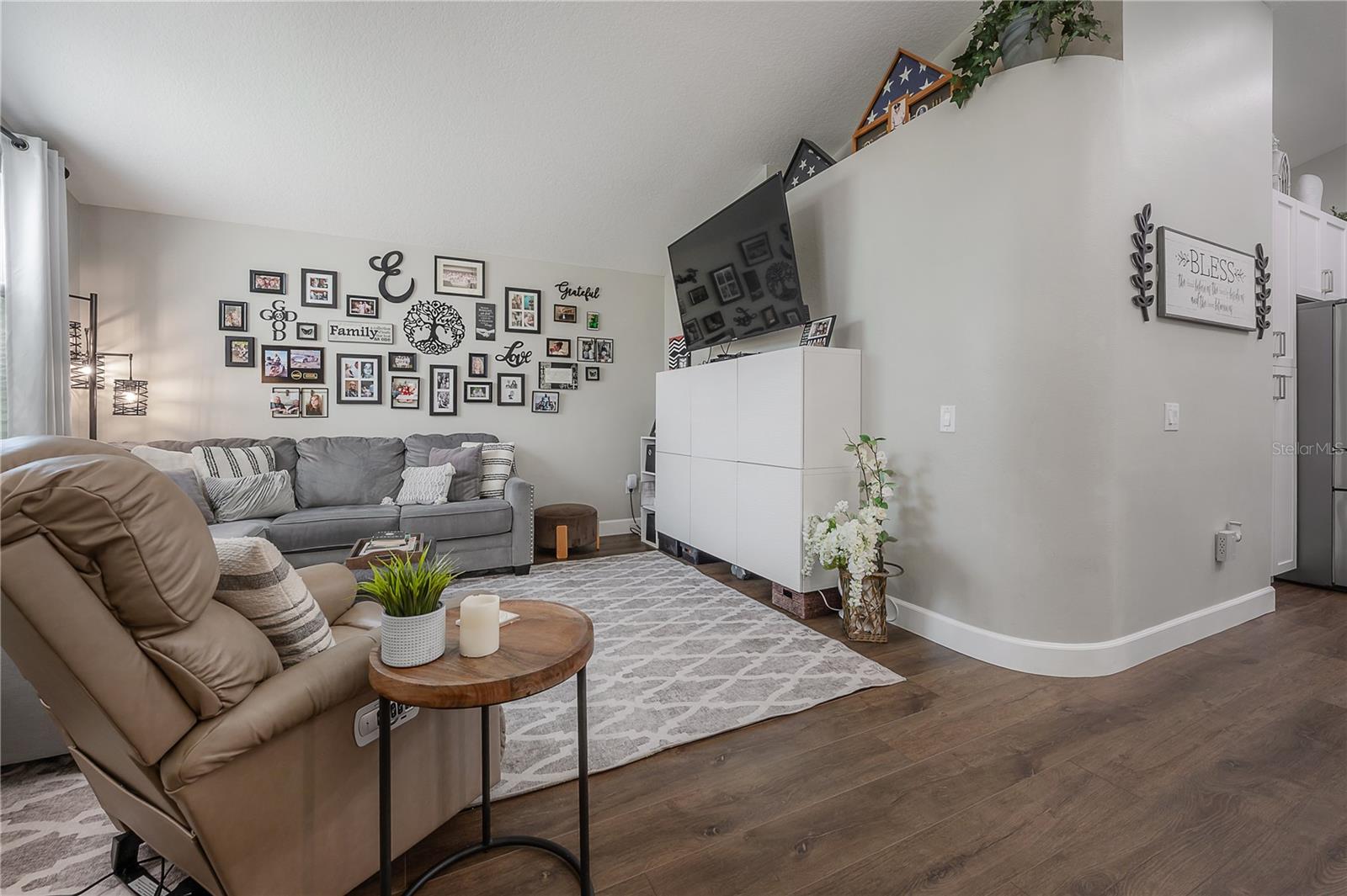 8507 TIARA PARK WAY, TAMPA, FL, 33635