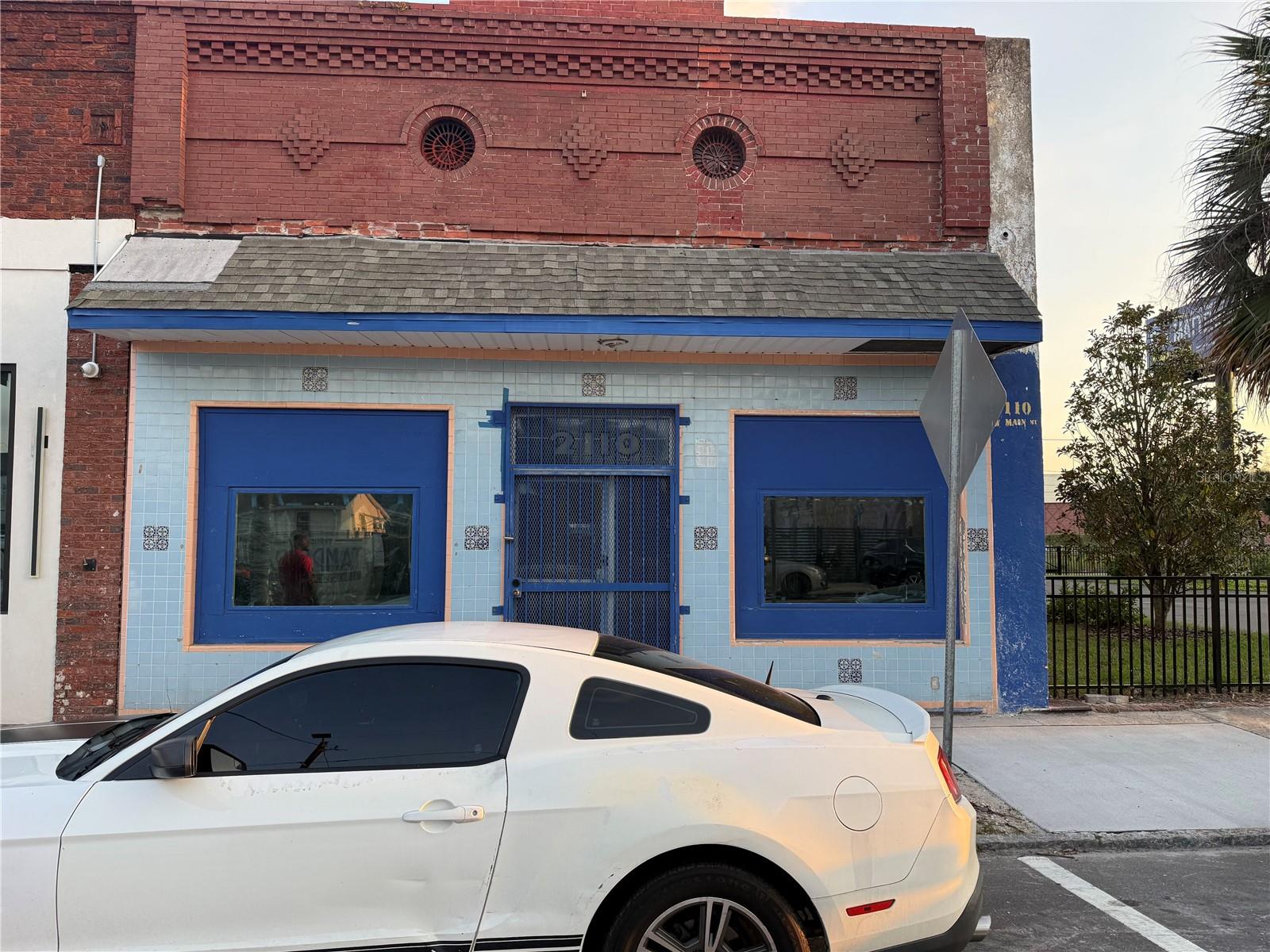 2110 W MAIN ST, TAMPA, FL, 33607
