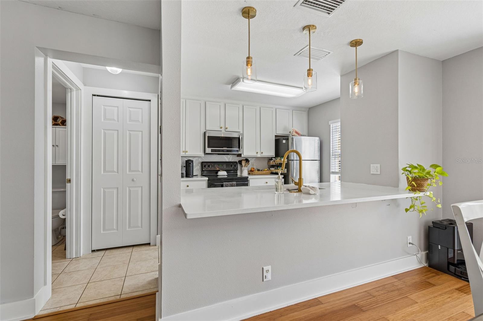 3863 ISLAND WAY, ST PETERSBURG, FL, 33705