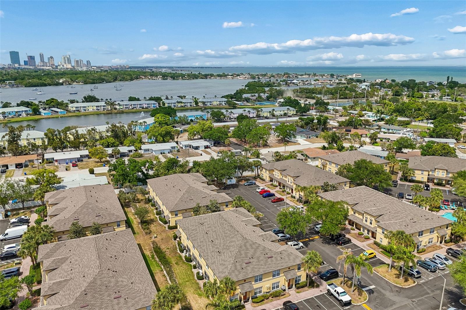 3863 ISLAND WAY, ST PETERSBURG, FL, 33705