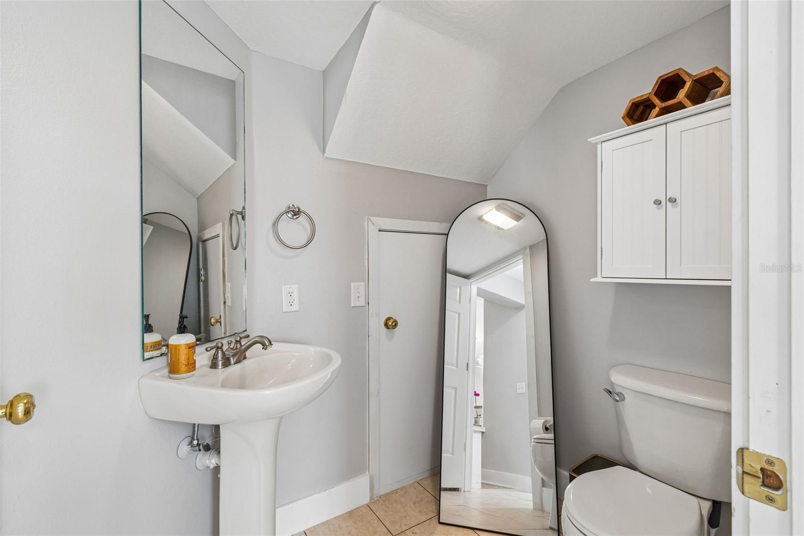 3863 ISLAND WAY, ST PETERSBURG, FL, 33705