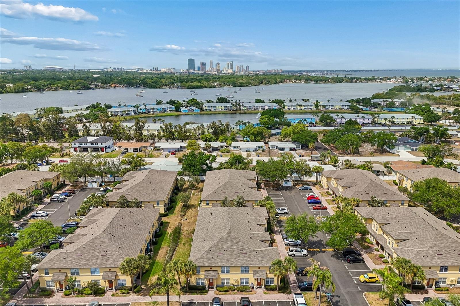 3863 ISLAND WAY, ST PETERSBURG, FL, 33705