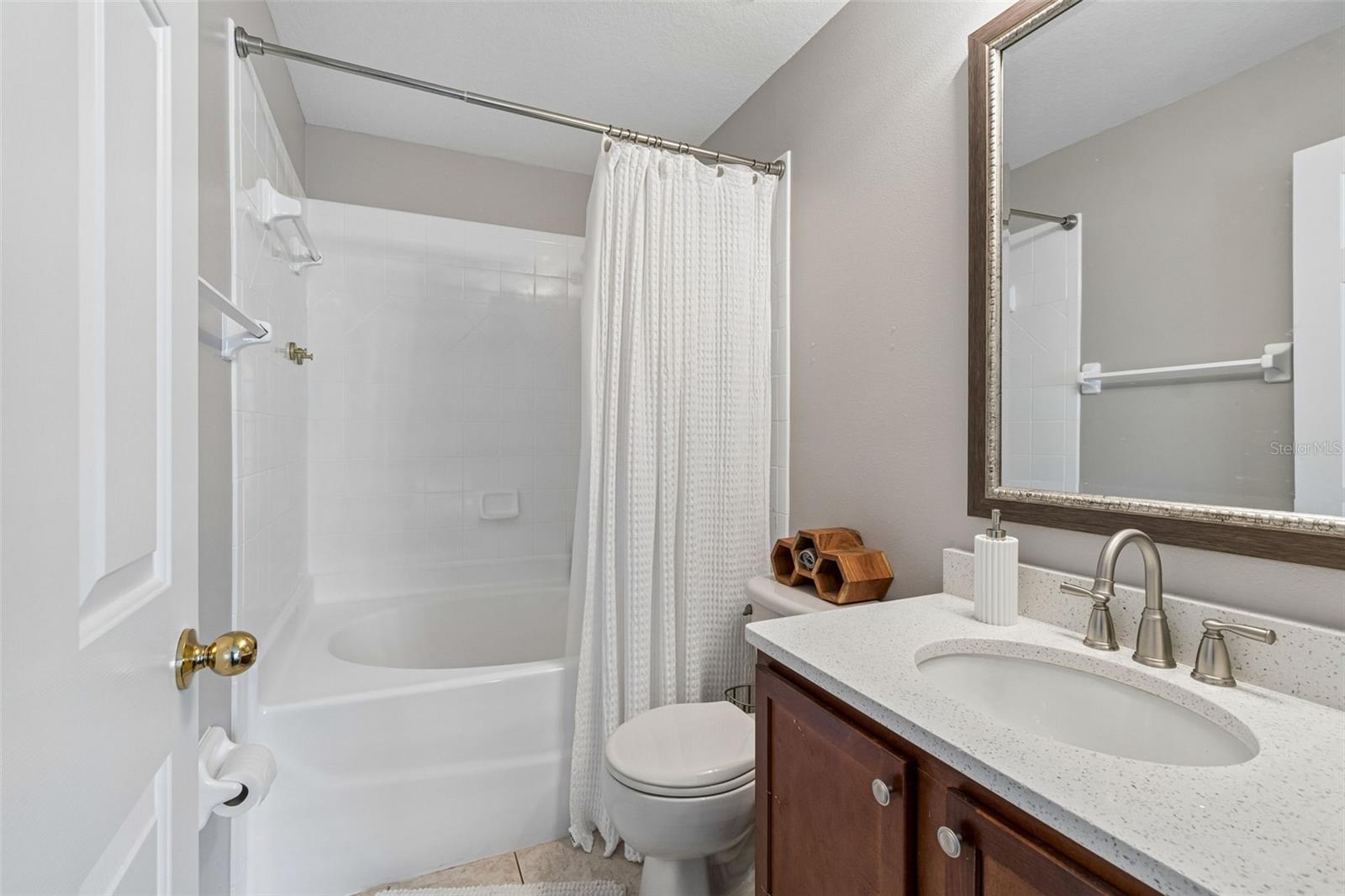 3863 ISLAND WAY, ST PETERSBURG, FL, 33705