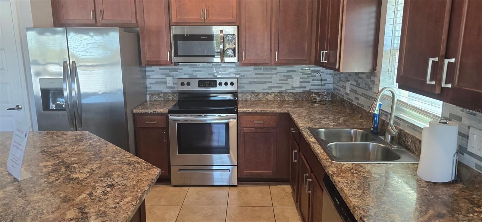 1061 CITRUS LANDINGS BLVD, DAVENPORT, FL, 33837