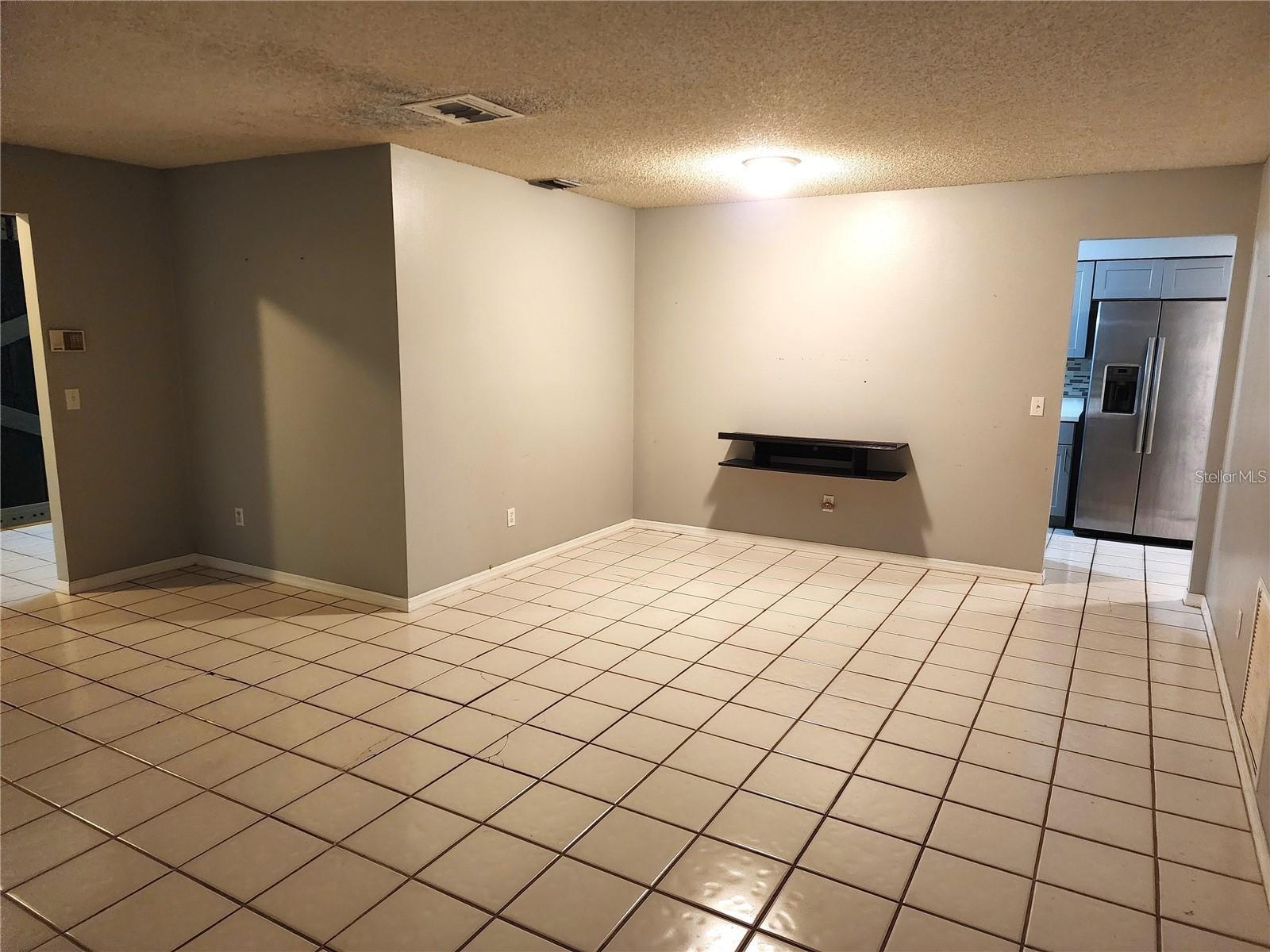 2033 QUINTILIS CT, DELTONA, FL, 32738