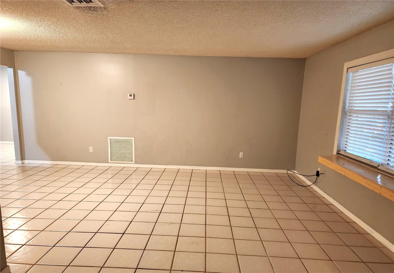 2033 QUINTILIS CT, DELTONA, FL, 32738