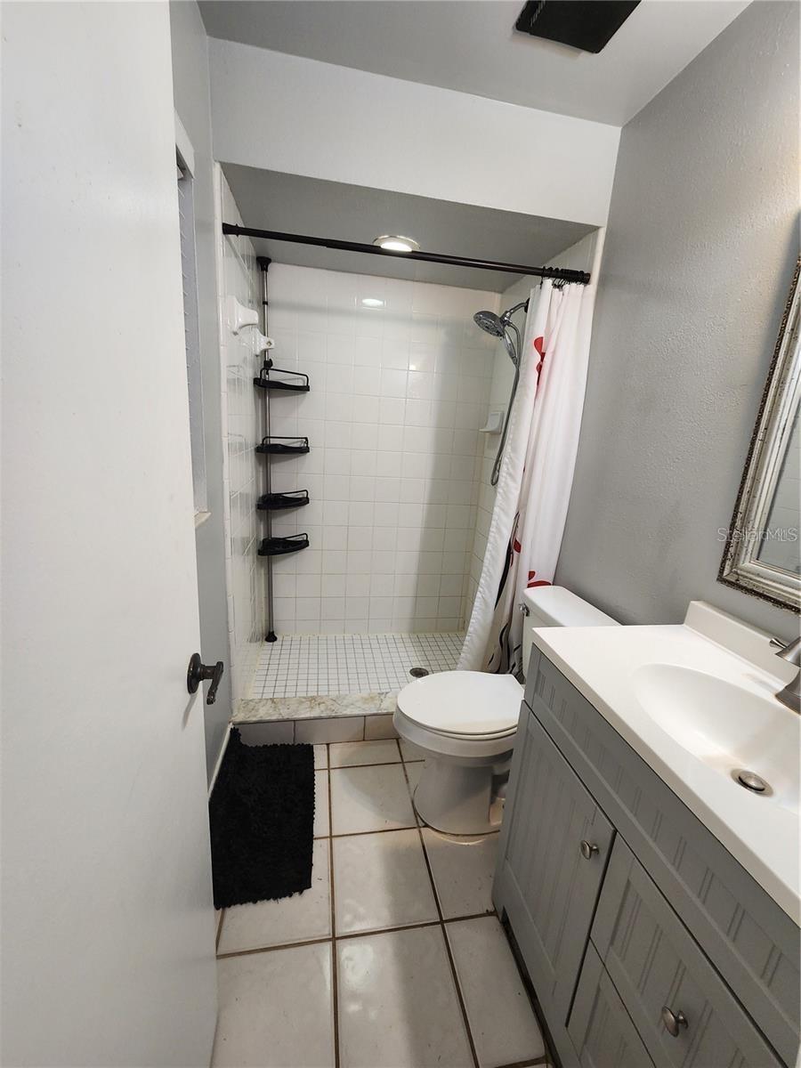 2033 QUINTILIS CT, DELTONA, FL, 32738