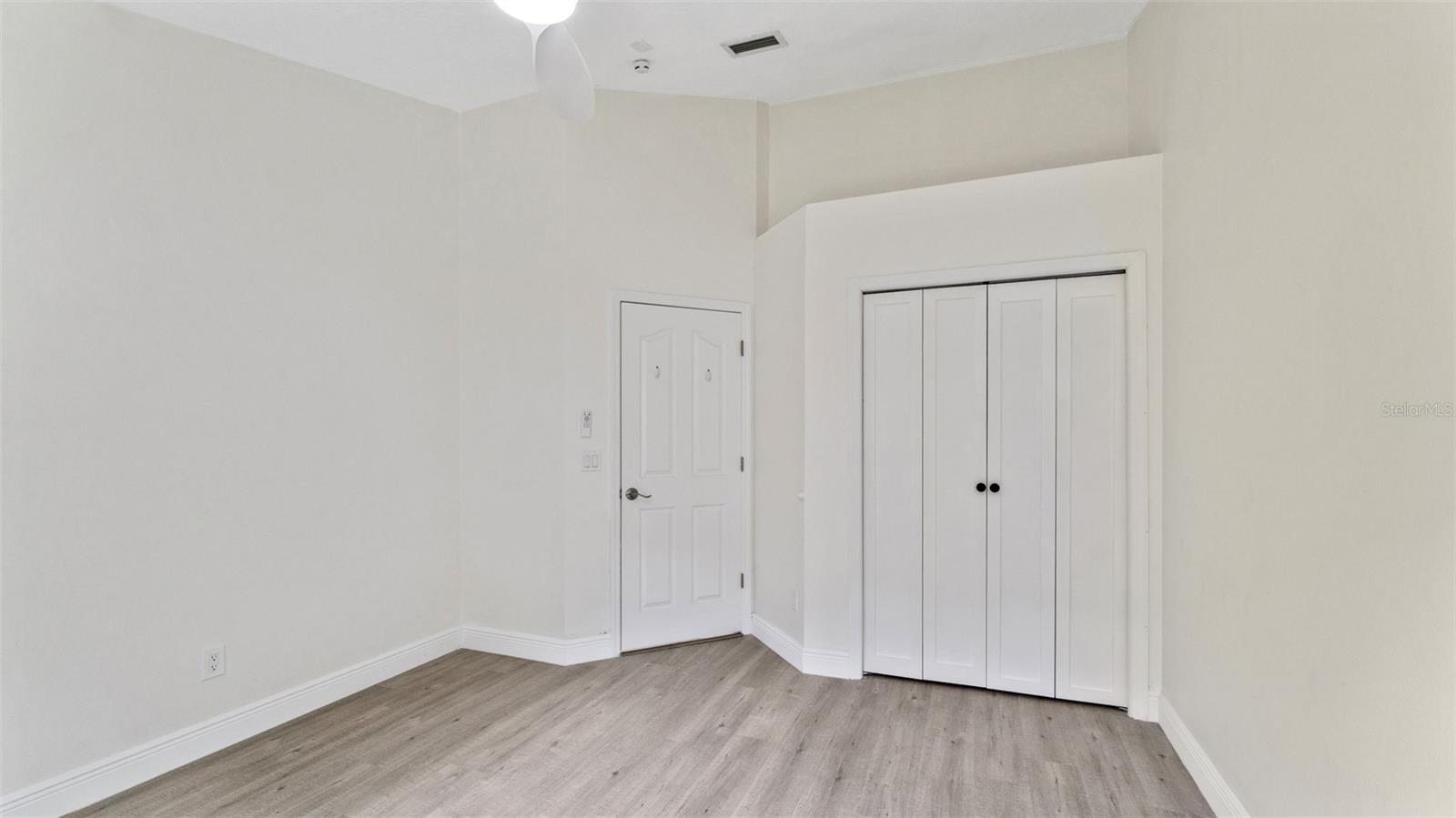 11708 CARROLLWOOD COVE DR, TAMPA, FL, 33624