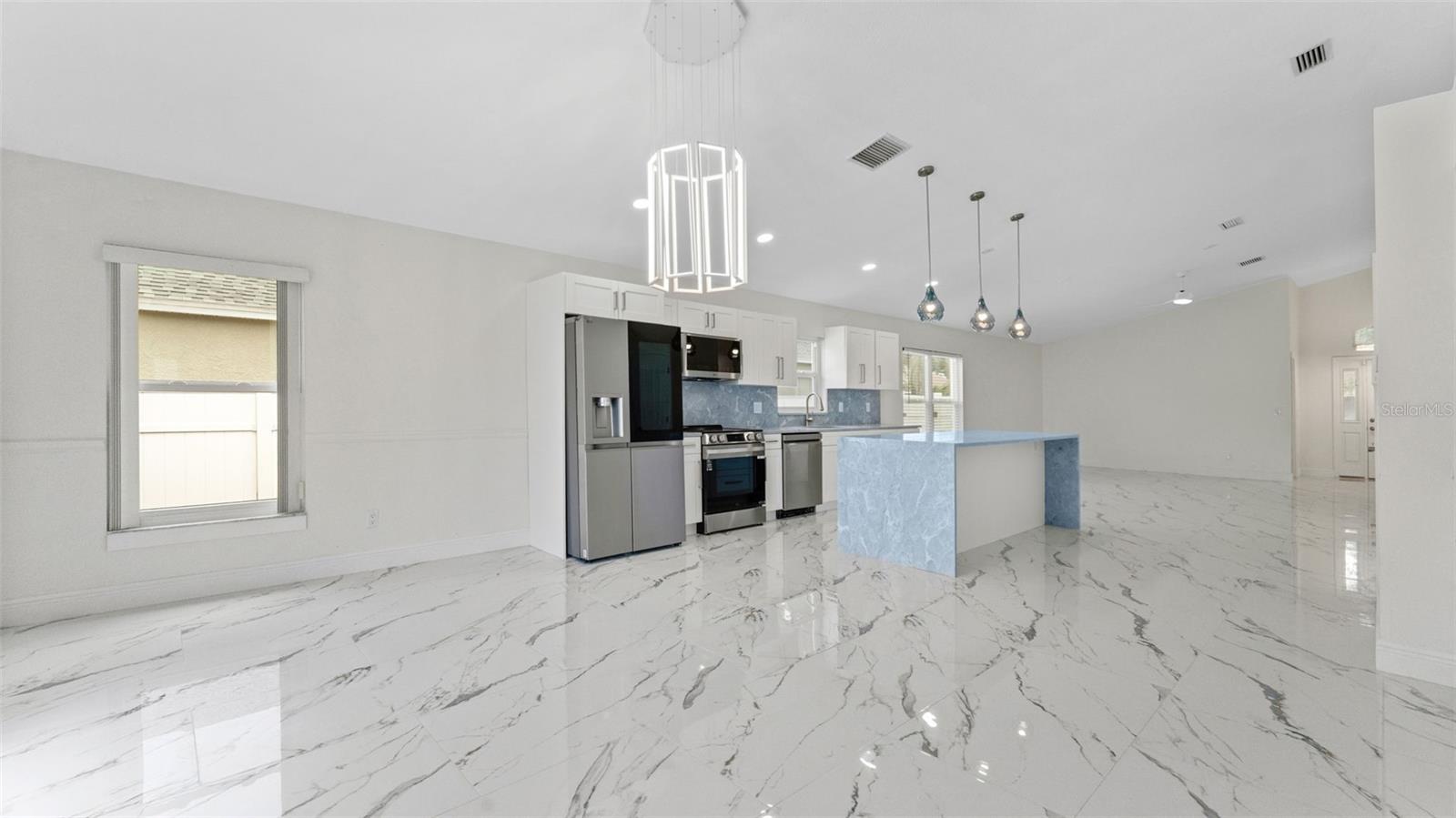 11708 CARROLLWOOD COVE DR, TAMPA, FL, 33624