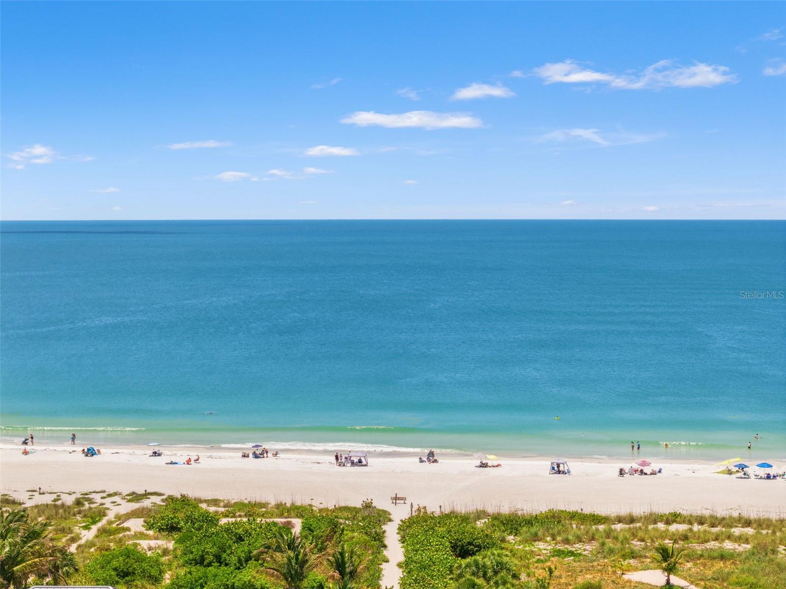 8106 GULF DR #A&B, HOLMES BEACH, FL, 34217