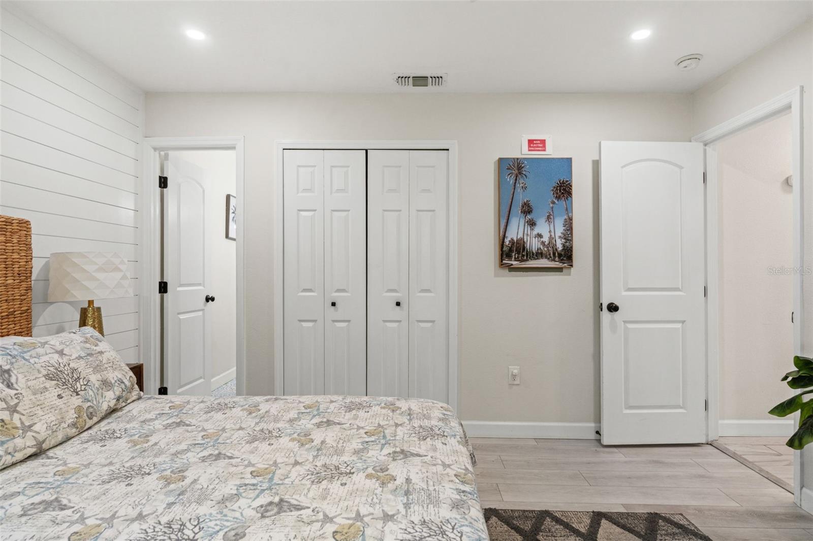 8106 GULF DR #A&B, HOLMES BEACH, FL, 34217