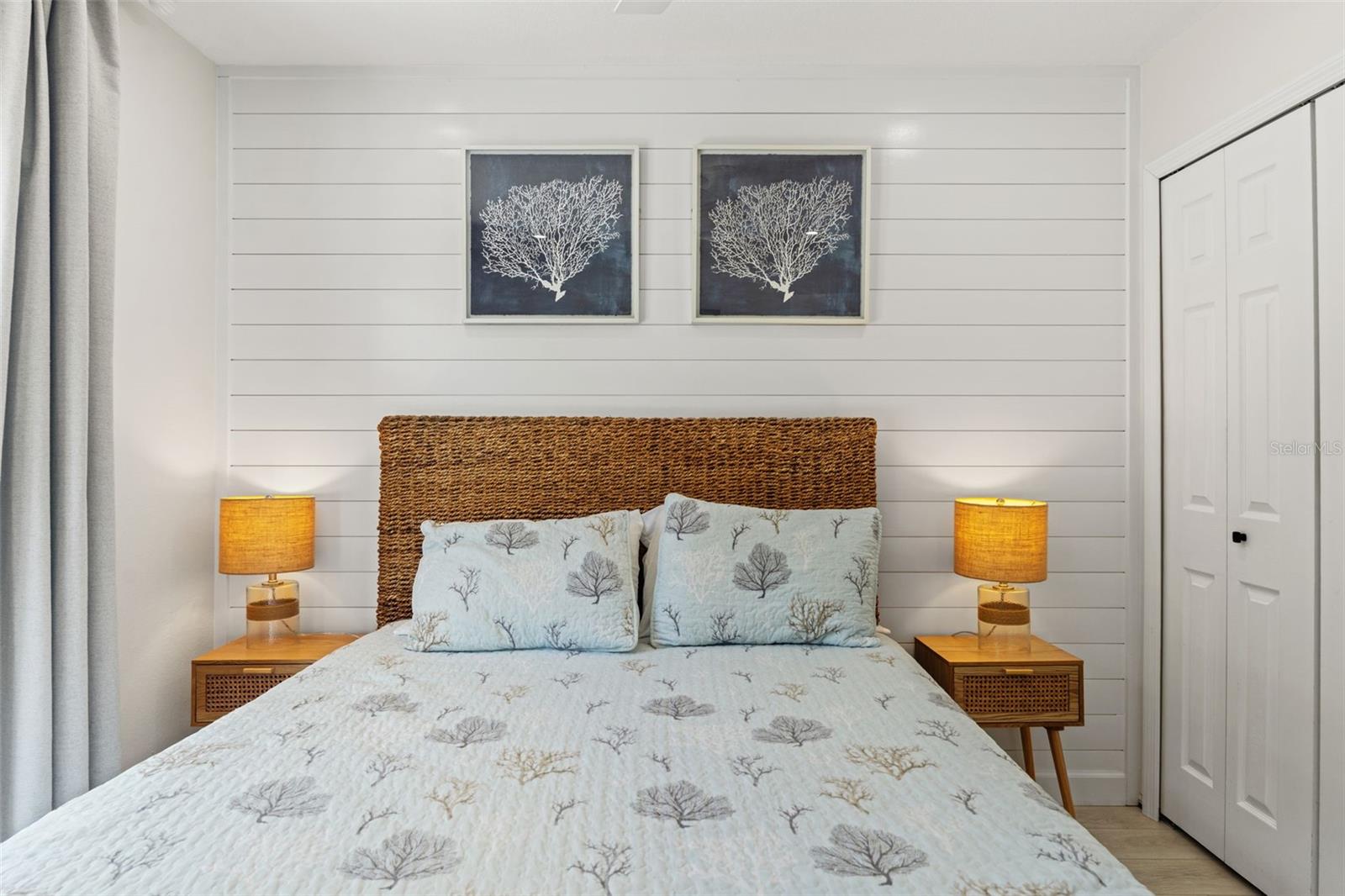 8106 GULF DR #A&B, HOLMES BEACH, FL, 34217
