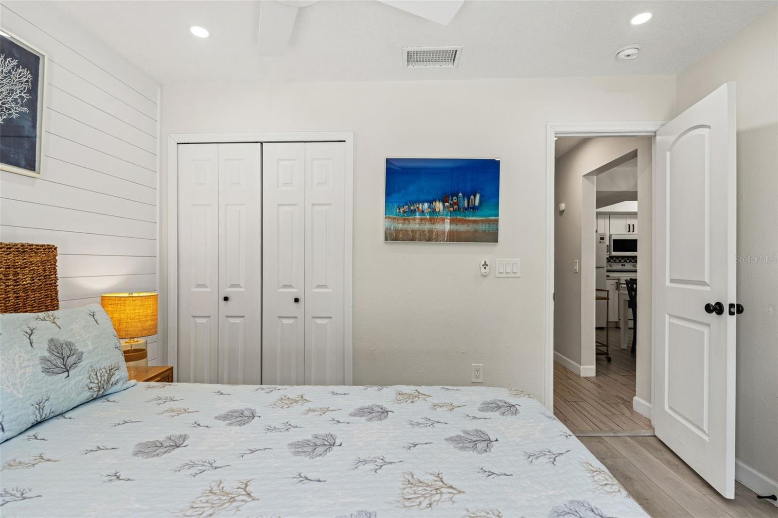 8106 GULF DR #A&B, HOLMES BEACH, FL, 34217