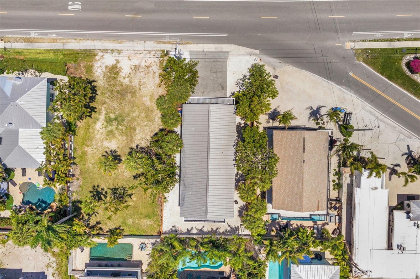 8106 GULF DR #A&B, HOLMES BEACH, FL, 34217