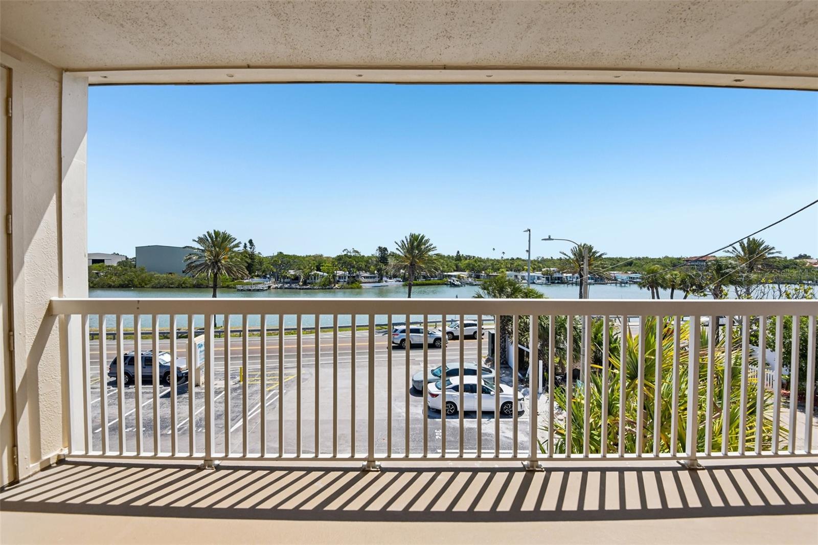 50 GULF BLVD #301, INDIAN ROCKS BEACH, FL, 33785