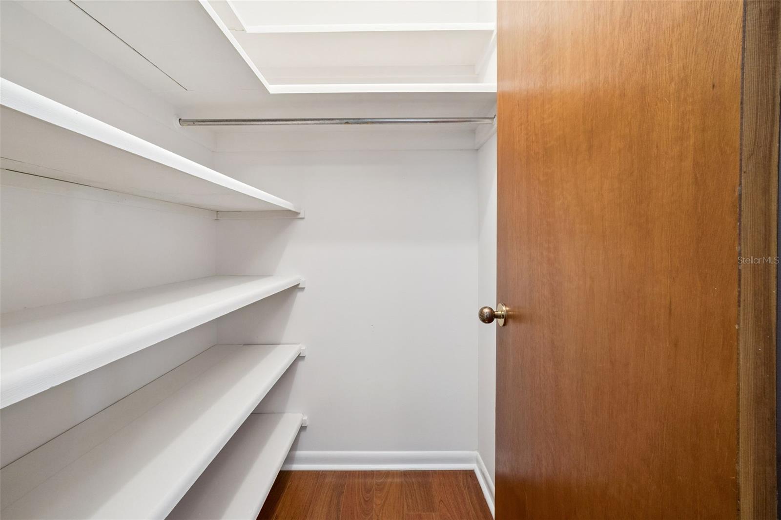 121 PEACOCK DRIVE, ALTAMONTE SPRINGS, FL, 32701