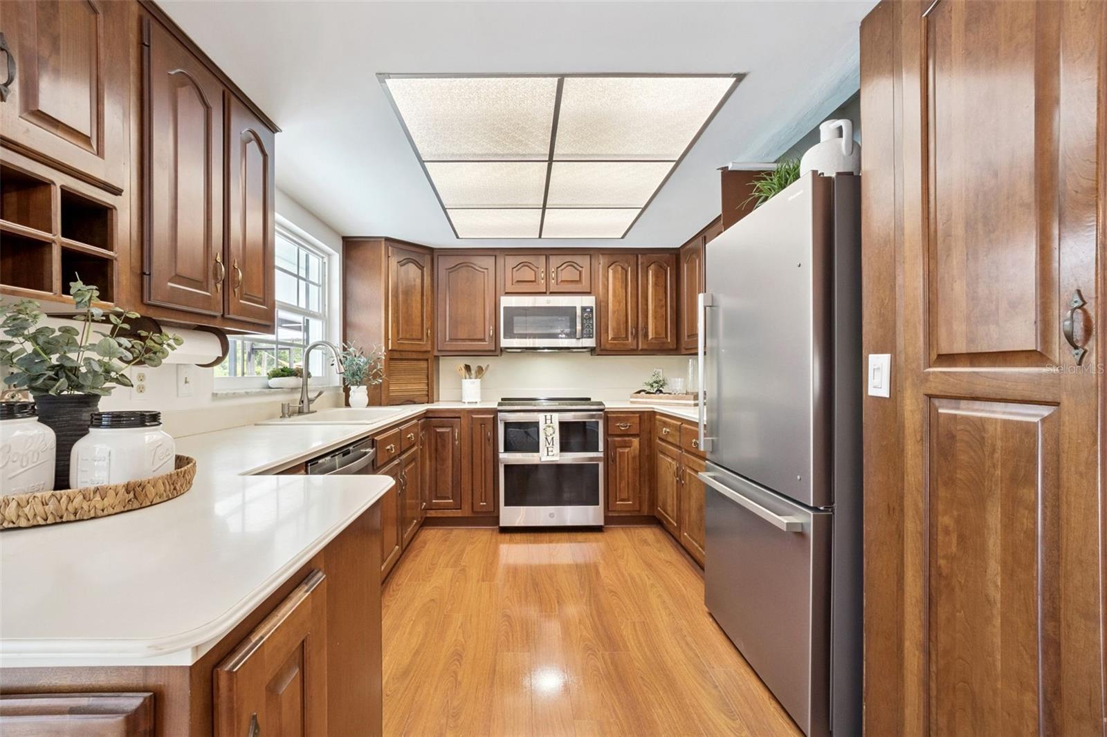 121 PEACOCK DRIVE, ALTAMONTE SPRINGS, FL, 32701