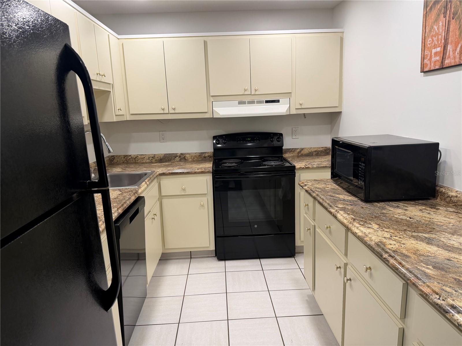 245 CENTER RD #103, VENICE, FL, 34285