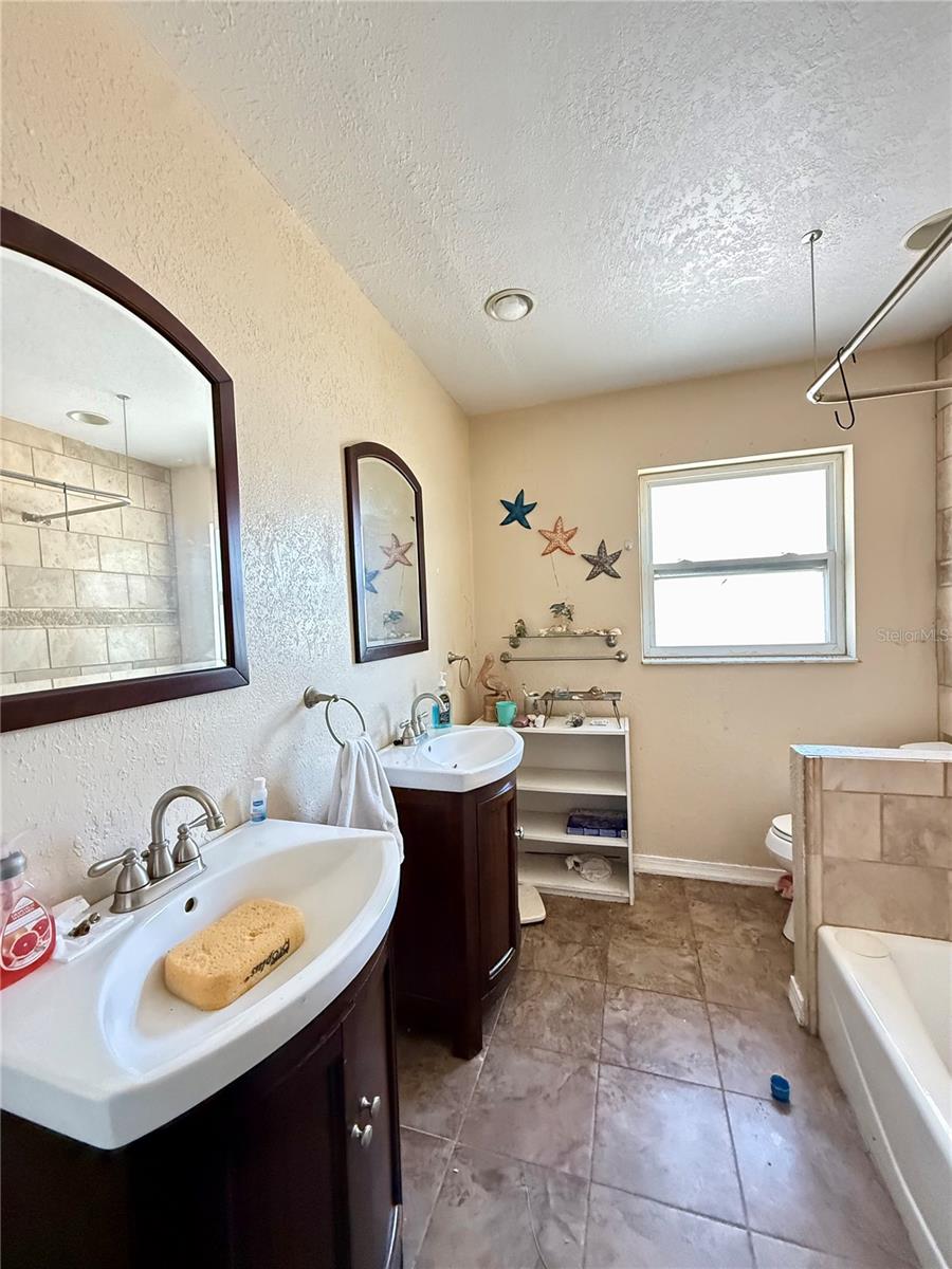 720 15TH AVE SW, LARGO, FL, 33770