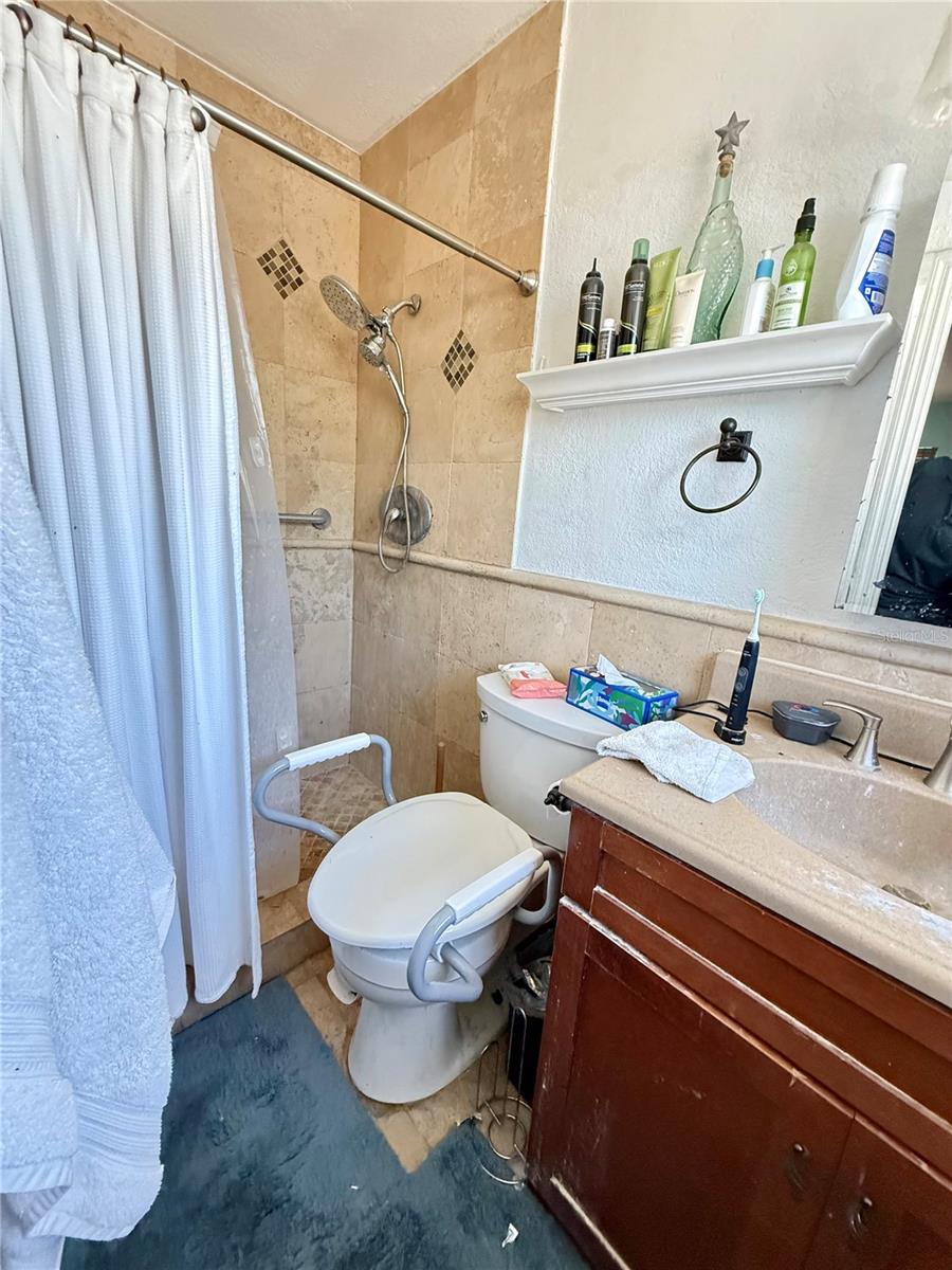 720 15TH AVE SW, LARGO, FL, 33770