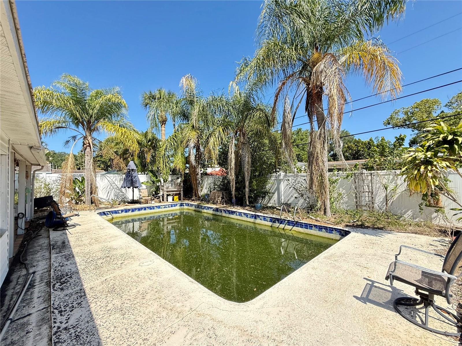 720 15TH AVE SW, LARGO, FL, 33770