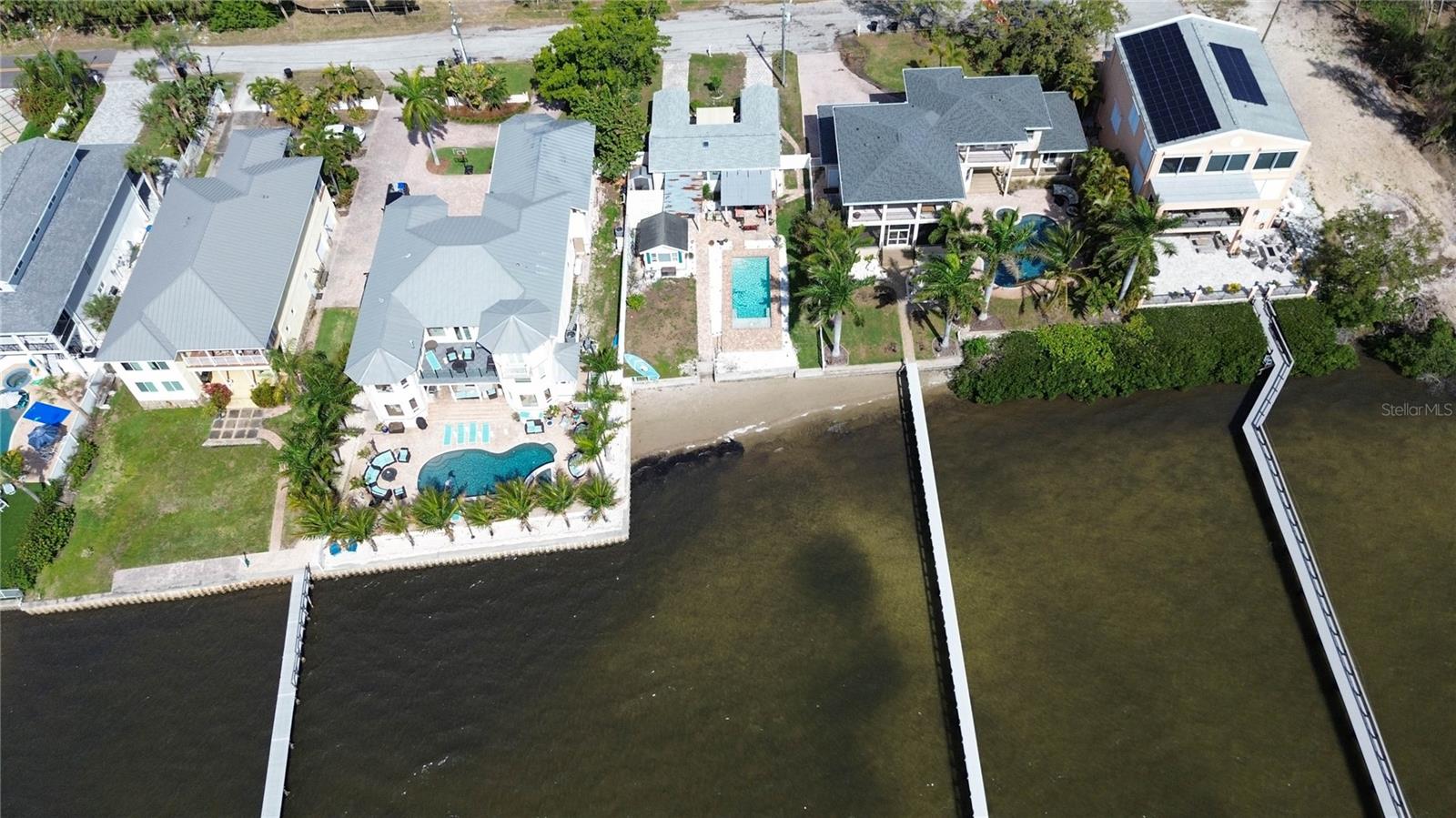 950 WEEDON DR NE, ST PETERSBURG, FL, 33702