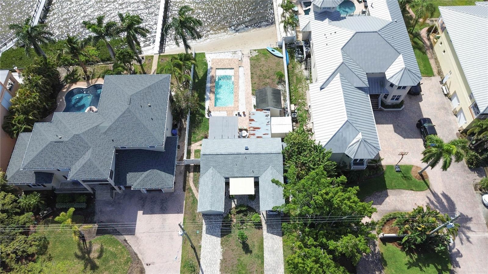 950 WEEDON DR NE, ST PETERSBURG, FL, 33702