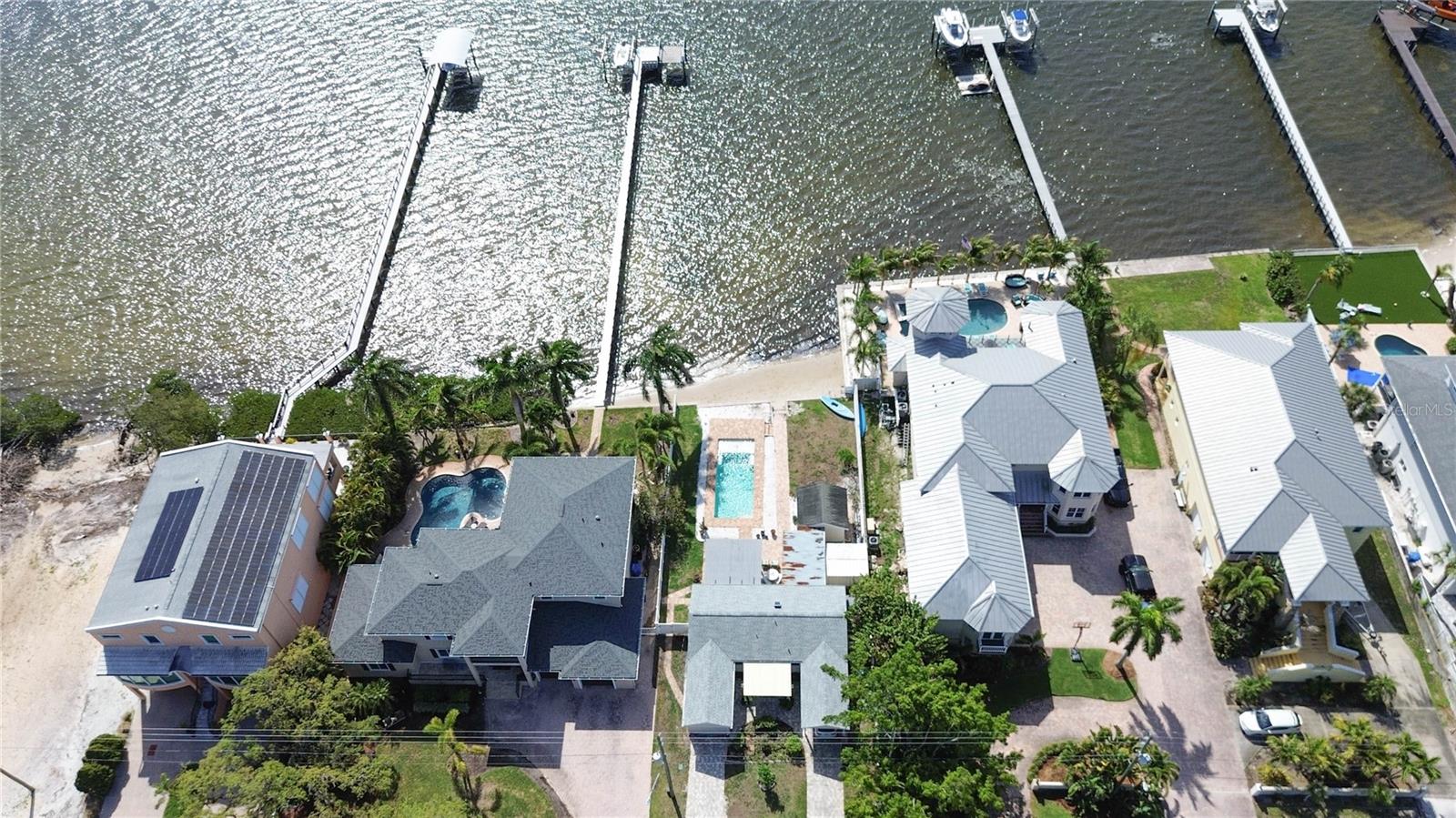 950 WEEDON DR NE, ST PETERSBURG, FL, 33702