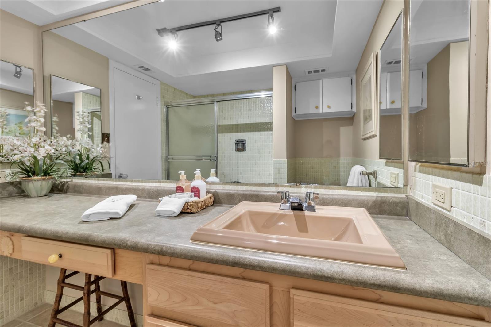 448 GULF OF MEXICO DR #A205, LONGBOAT KEY, FL, 34228