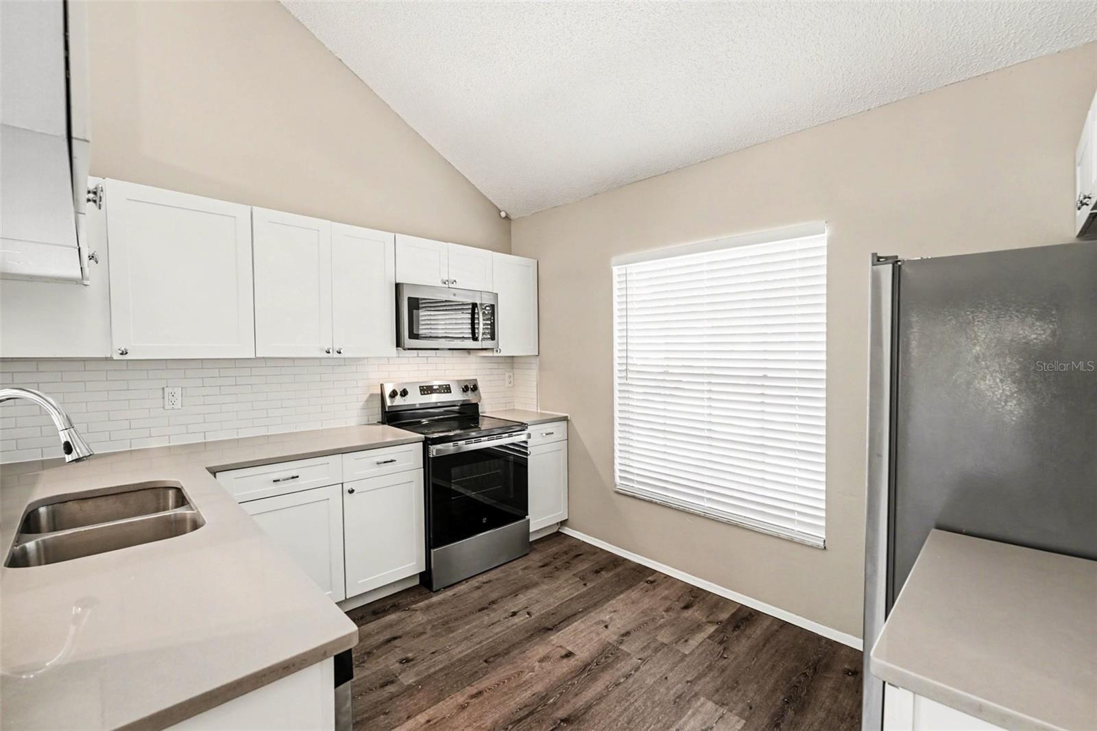 3408 LAUREL DALE DR, TAMPA, FL, 33618