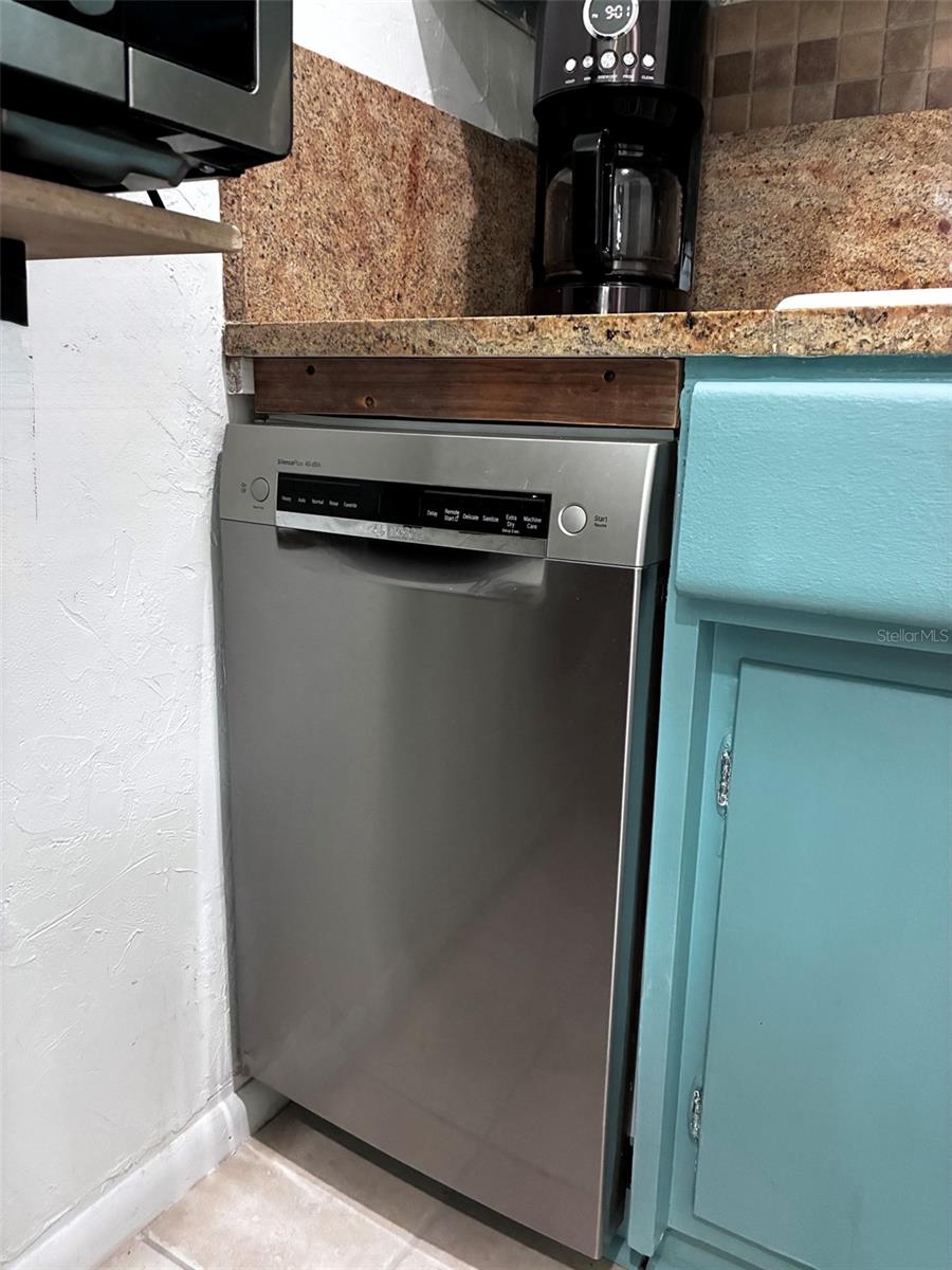 8819 AERO AVE, NORTH PORT, FL, 34287