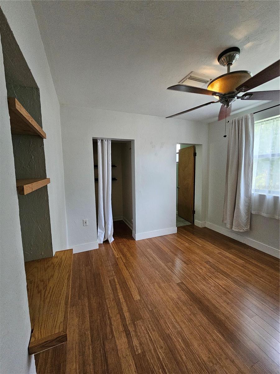 1115 NE 11TH AVE, GAINESVILLE, FL, 32601