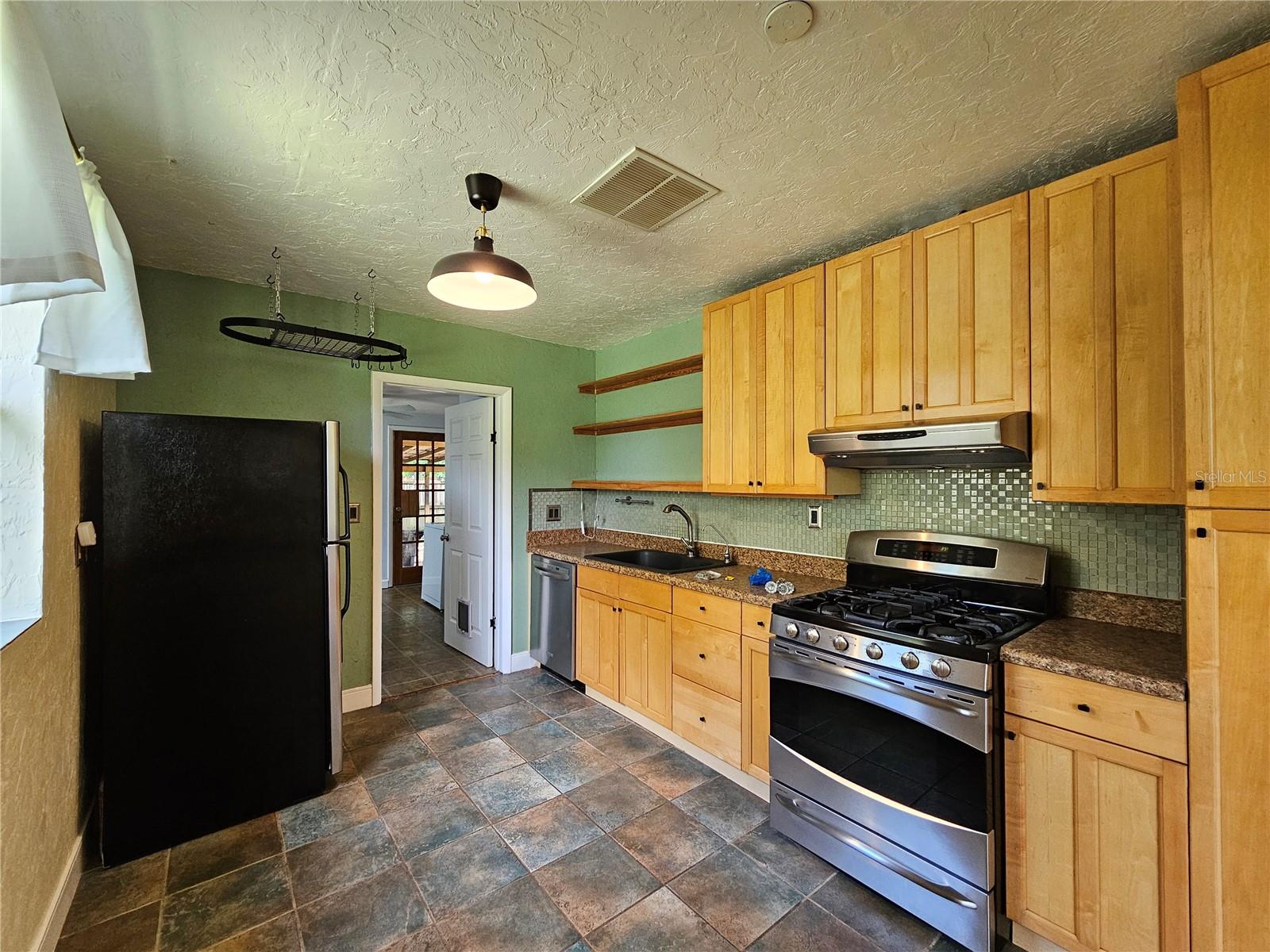 1115 NE 11TH AVE, GAINESVILLE, FL, 32601