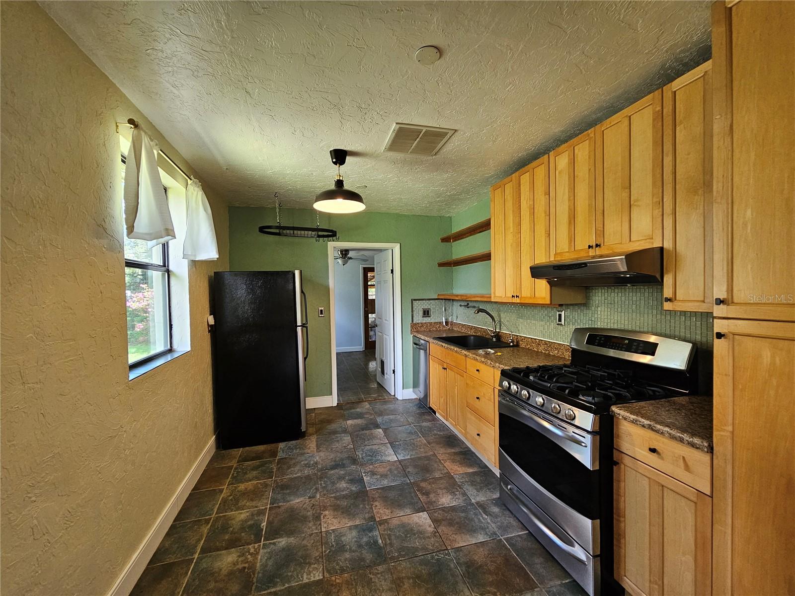 1115 NE 11TH AVE, GAINESVILLE, FL, 32601