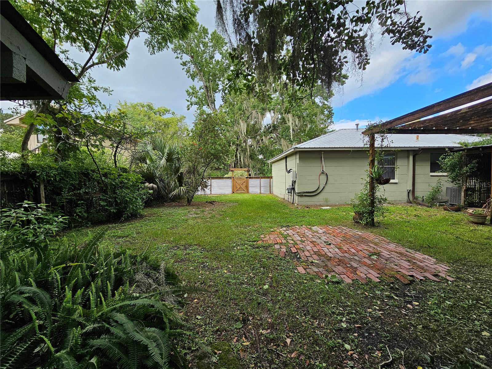 1115 NE 11TH AVE, GAINESVILLE, FL, 32601