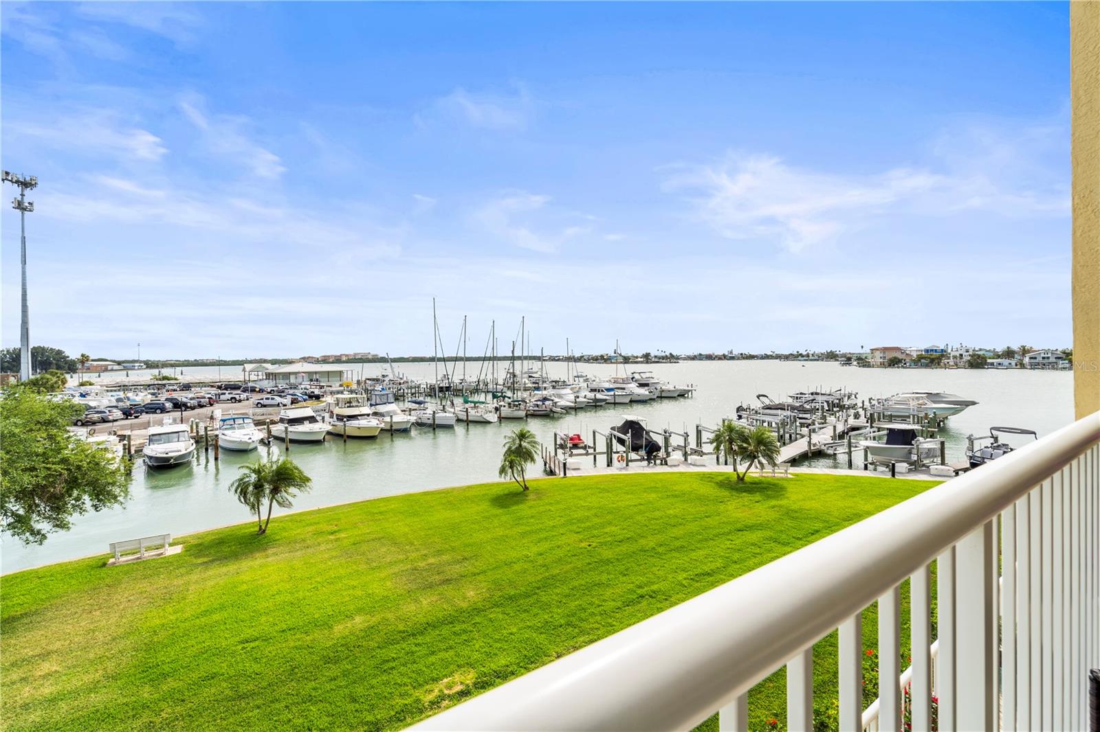 425 150TH AVE #2303, MADEIRA BEACH, FL, 33708