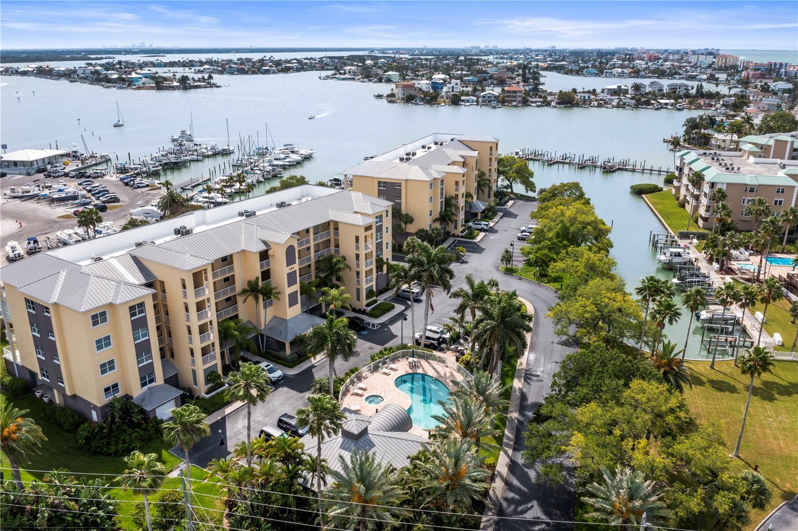 425 150TH AVE #2303, MADEIRA BEACH, FL, 33708