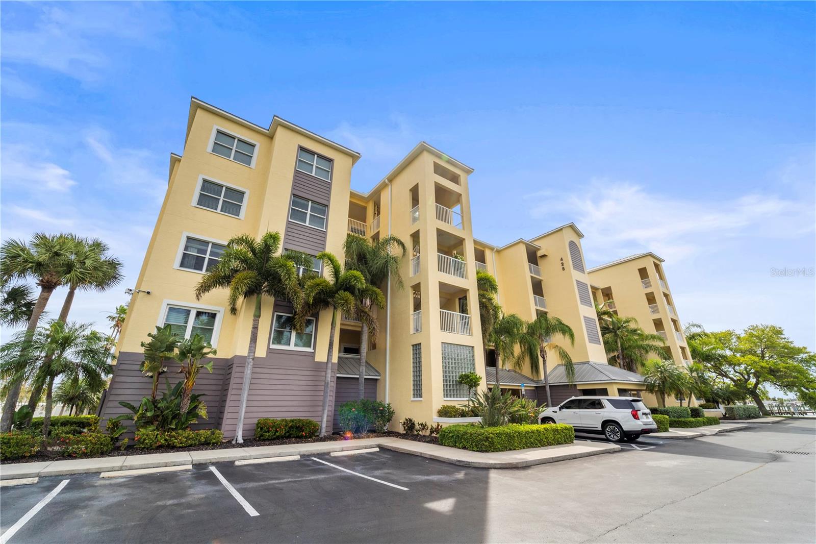 425 150TH AVE #2303, MADEIRA BEACH, FL, 33708