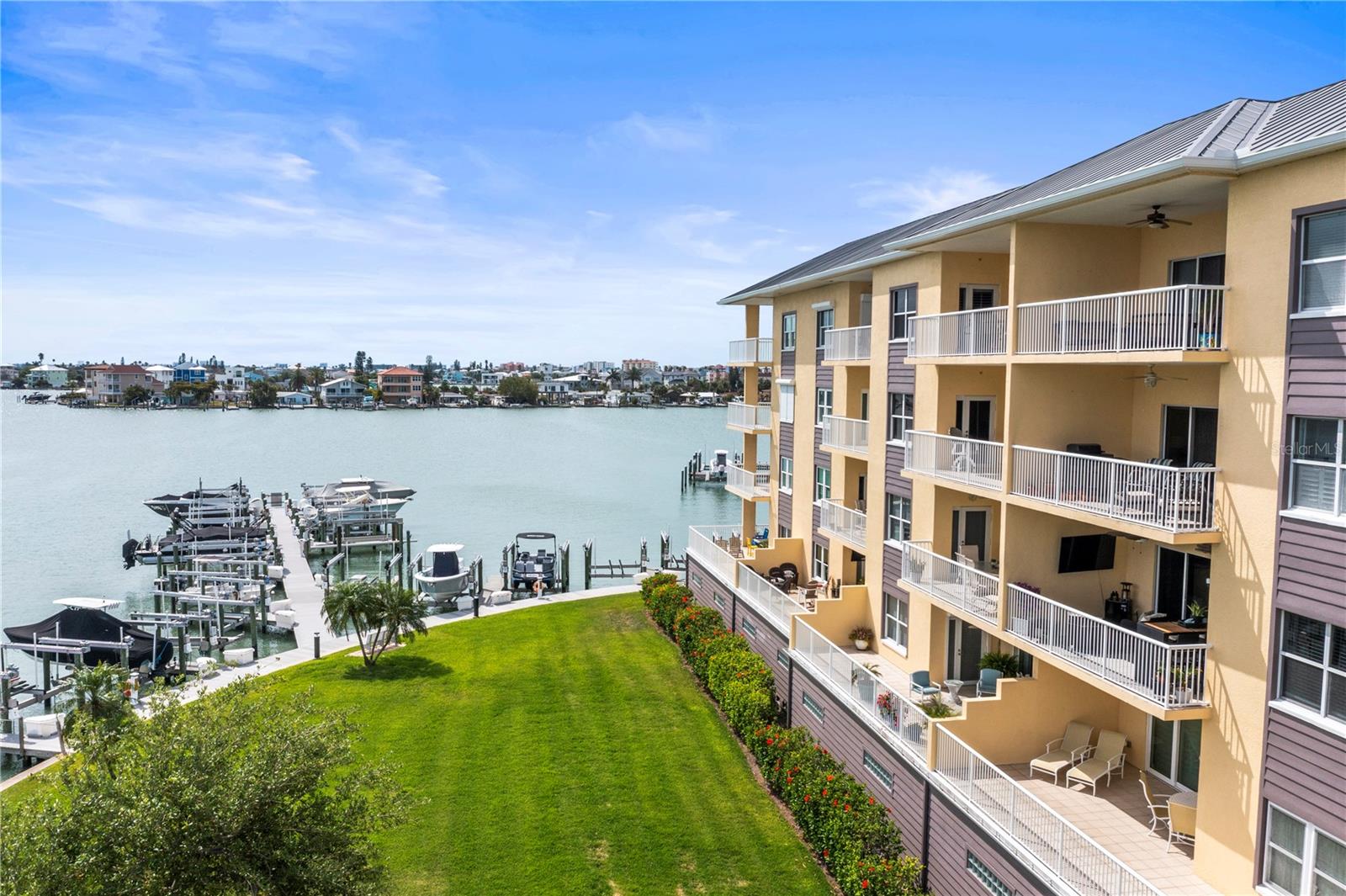 425 150TH AVE #2303, MADEIRA BEACH, FL, 33708