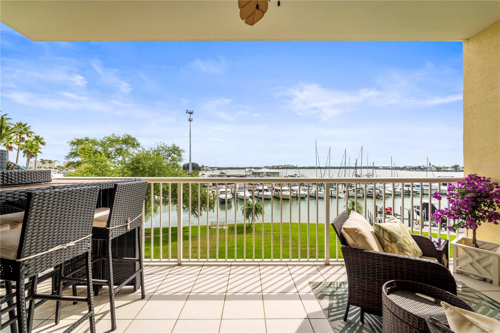 425 150TH AVE #2303, MADEIRA BEACH, FL, 33708