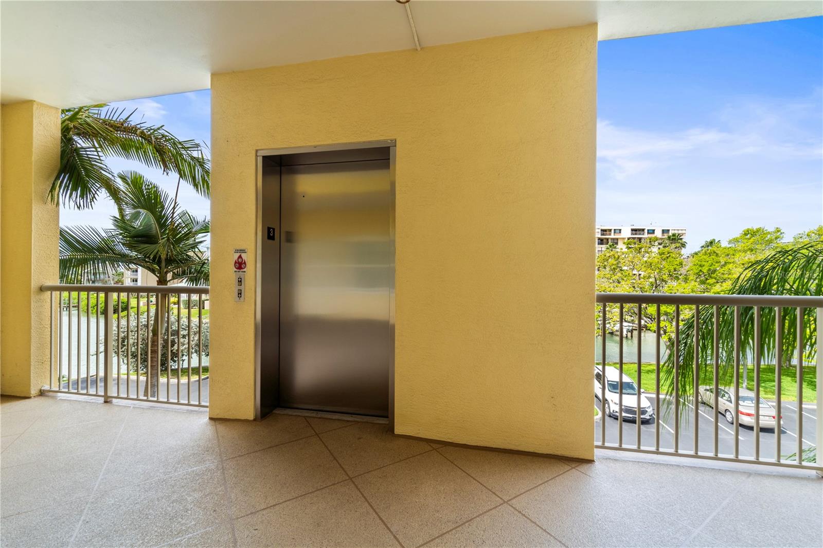 425 150TH AVE #2303, MADEIRA BEACH, FL, 33708