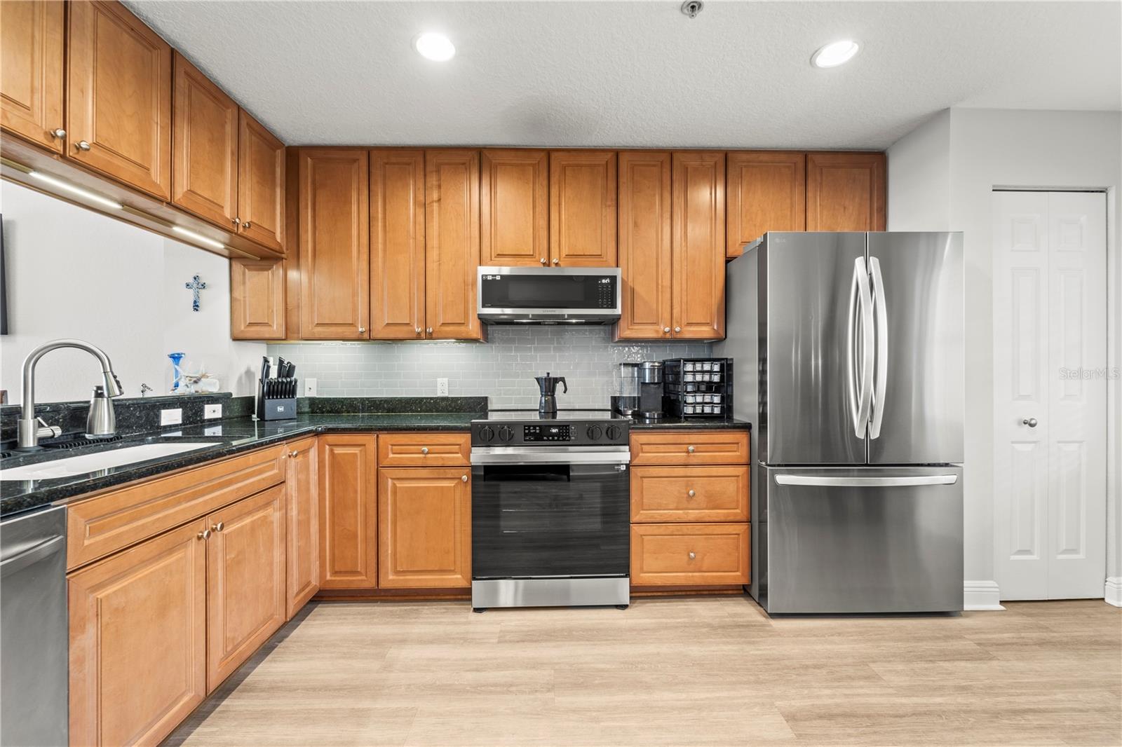 425 150TH AVE #2303, MADEIRA BEACH, FL, 33708