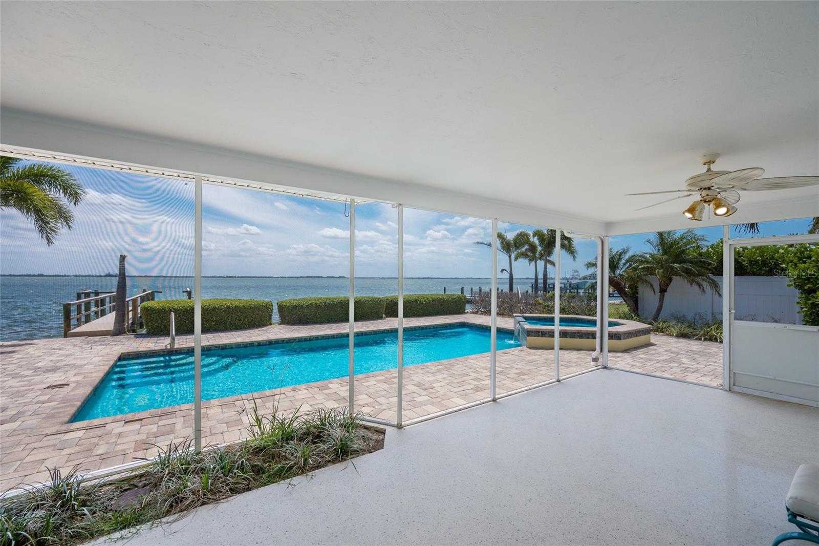 633 KEY ROYALE DR, HOLMES BEACH, FL, 34217
